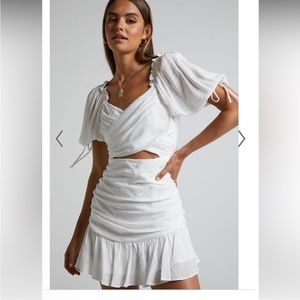 NEW Emileen MINI DRESS - CROSS FRONT CUT OUT PUFF SLEEVE DRESS IN WHITE Size 4